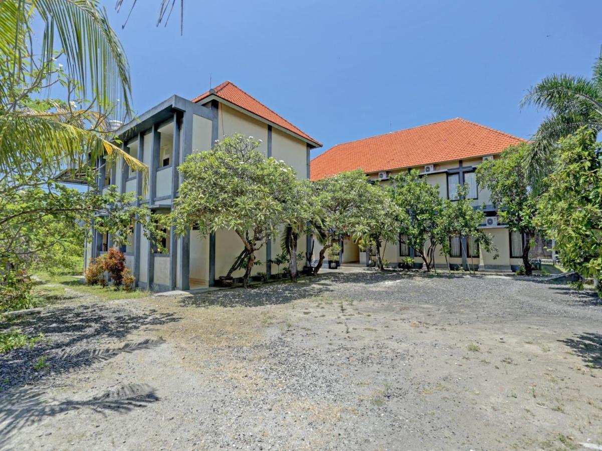 Oyo 3062 Pondok Wisata Dewata Ketewel Buitenkant foto